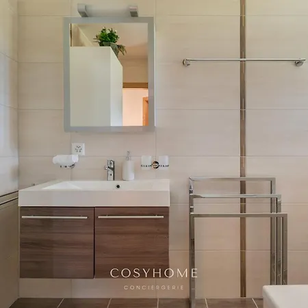 Le Saint Georges L Jardin Et Vue L By Cosyhome * Crans-Montana